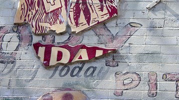 ALLEY HISTORY BY KERRY MOOSMEN IMAGE 1