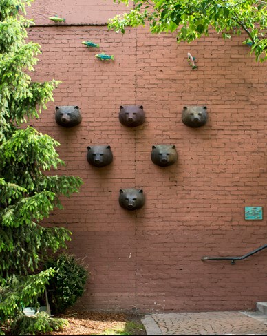 Public art of ceramic bear heads