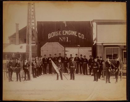 RG004 B59 F06 001 Engine Co No 1 Volunteers C. 1889